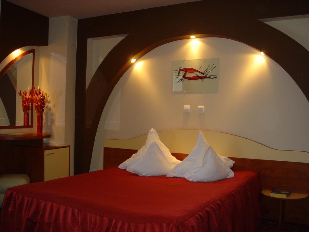 Hotel Kleyn Constanta Ngoại thất bức ảnh